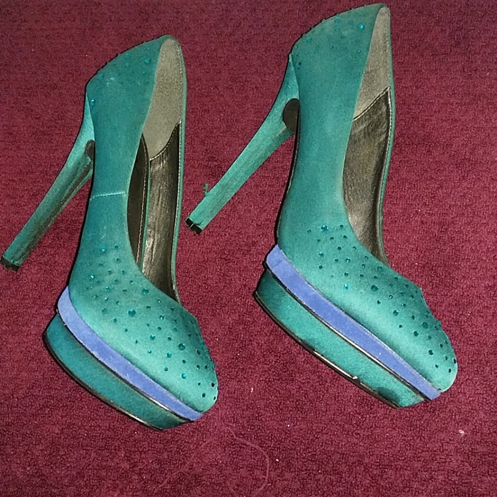 Torqoise Pumps!! Sparkly!!